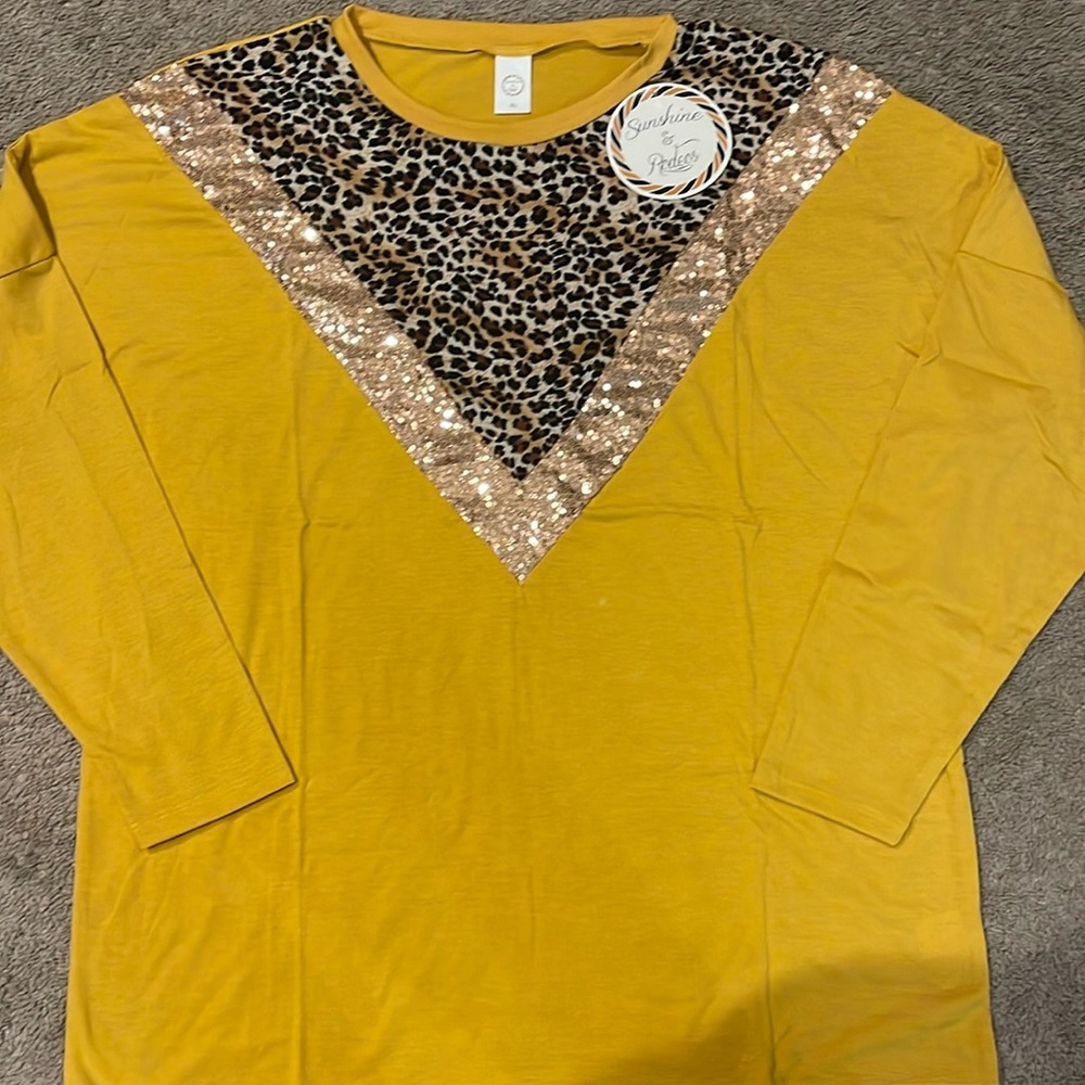 Mustard yellow cheetah print long sleeve top